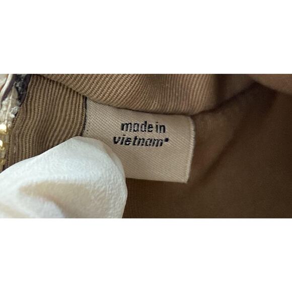 Coach Signature Canvas Year of the Tiger 2022 Wristlet Rare EUC - Picture 8 of 16